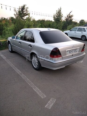 Mercedes C 180 1999, 297,375 km - 1.8 l - Biləsuvar