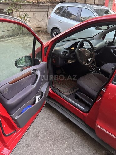 Mercedes A 180 2023, 166,000 km - 1.6 l - Bakı