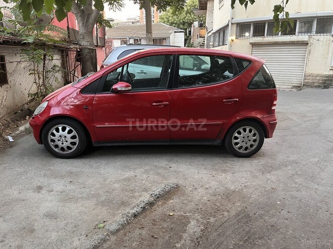 Mercedes A 180 2023, 166,000 km - 1.6 l - Bakı