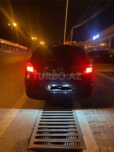 Opel Antara 2004, 220,000 km - 1.4 l - Şəki