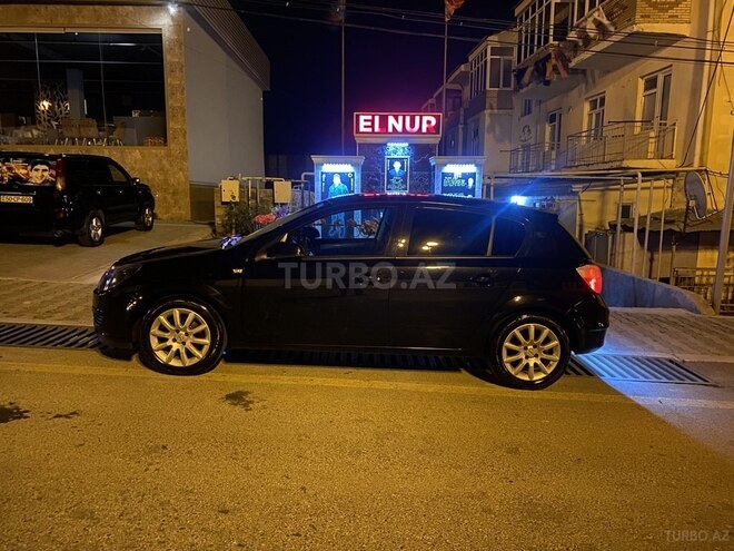 Opel Antara 2004, 220,000 km - 1.4 l - Şəki