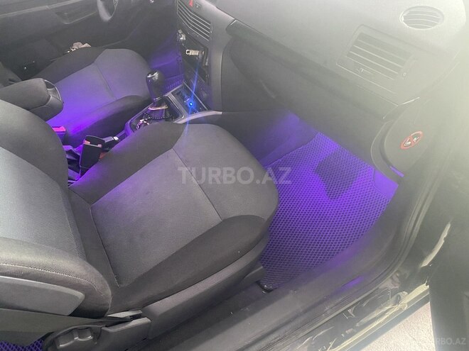 Opel Antara 2004, 220,000 km - 1.4 l - Şəki