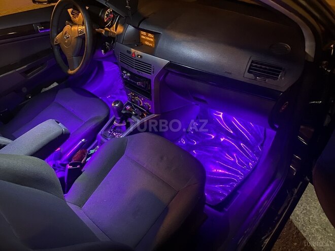 Opel Antara 2004, 220,000 km - 1.4 l - Şəki