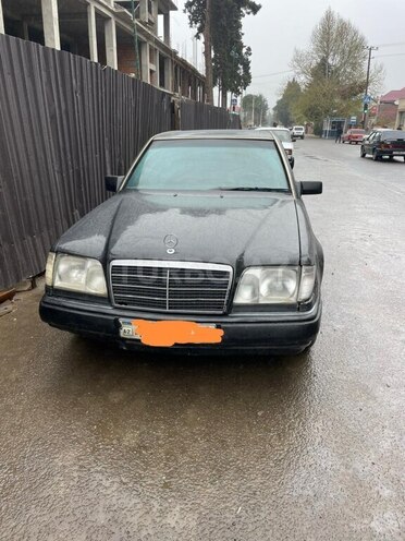 Mercedes E 250 1994, 253,000 km - 2.5 l - Ağstafa