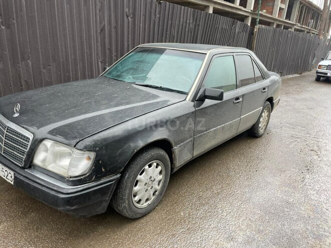 Mercedes E 250 1994, 253,000 km - 2.5 l - Ağstafa