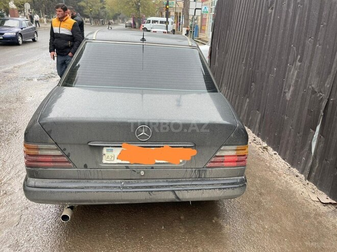 Mercedes E 250 1994, 253,000 km - 2.5 l - Ağstafa