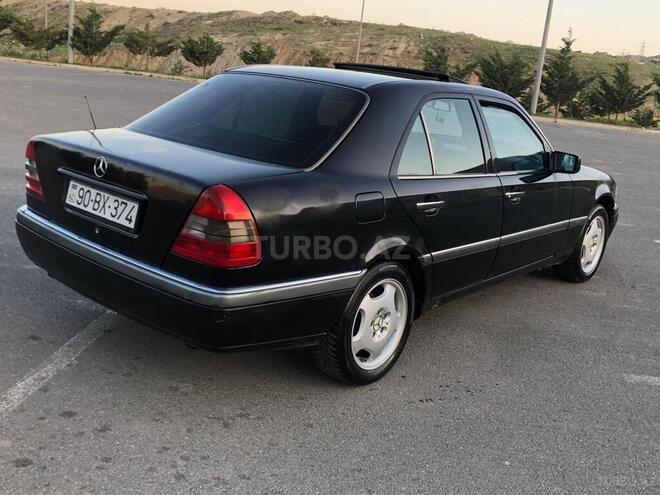 Mercedes C 220 1993, 300,409 km - 2.2 l - Bakı