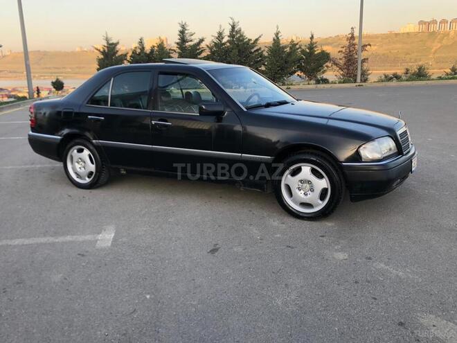 Mercedes C 220 1993, 300,409 km - 2.2 l - Bakı