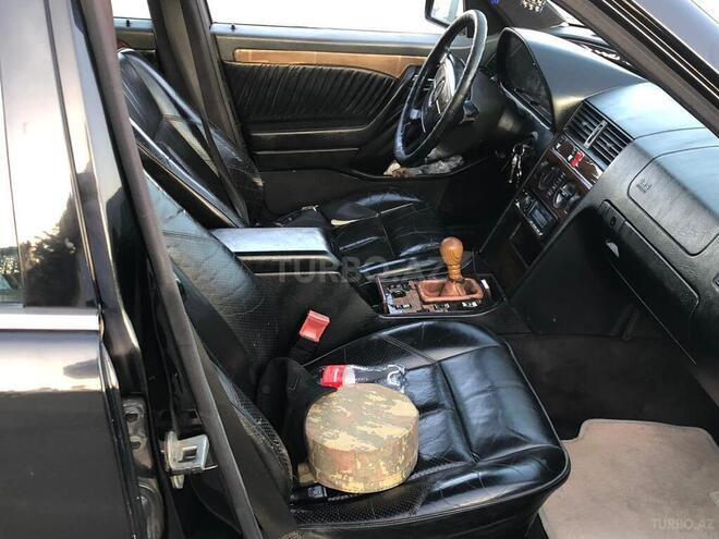 Mercedes C 220 1993, 300,409 km - 2.2 l - Bakı