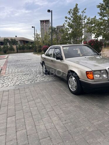 Mercedes E 200 1993, 362,323 km - 2.0 l - Şəmkir