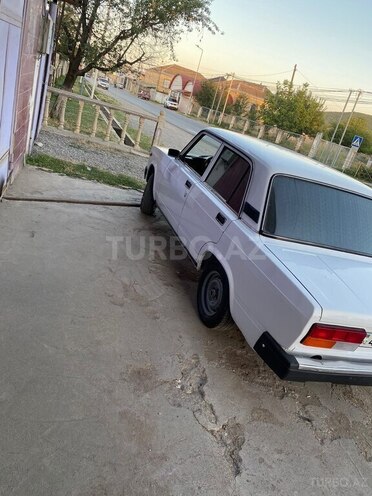 LADA (VAZ) 2107 2007, 225,000 km - 1.6 l - Quba
