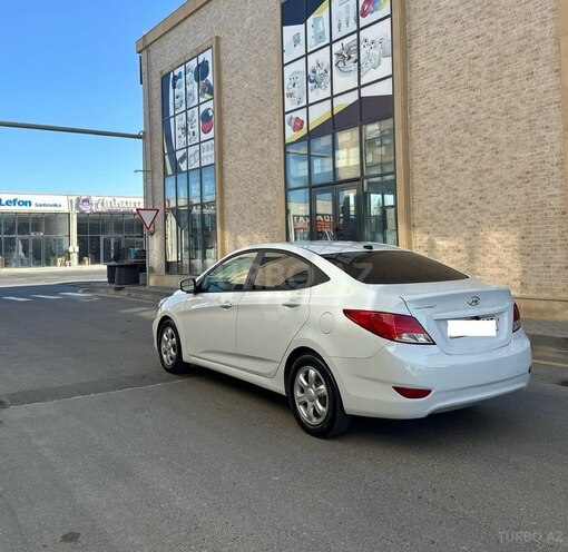 Hyundai Accent 2017, 81,500 km - 1.6 l - Bakı