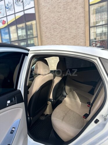 Hyundai Accent 2017, 81,500 km - 1.6 l - Bakı