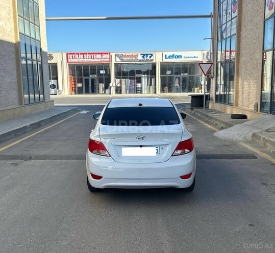 Hyundai Accent 2017, 81,500 km - 1.6 l - Bakı