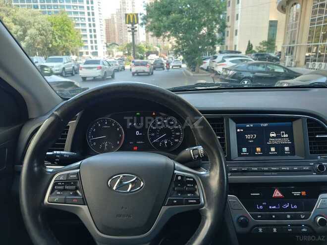 Hyundai Elantra 2016, 220,480 km - 2.0 l - Bakı