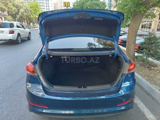 Hyundai Elantra 2016, 220,480 km - 2.0 l - Bakı