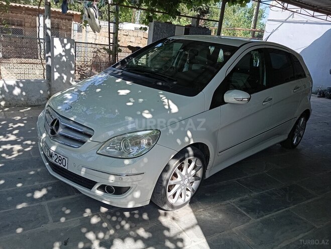 Mercedes B 170 2008, 115,257 km - 1.7 л - Neftçala