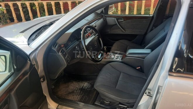 Mercedes E 220 2000, 352,423 km - 2.0 l - Bakı