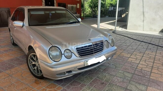 Mercedes E 220 2000, 352,423 km - 2.0 l - Bakı