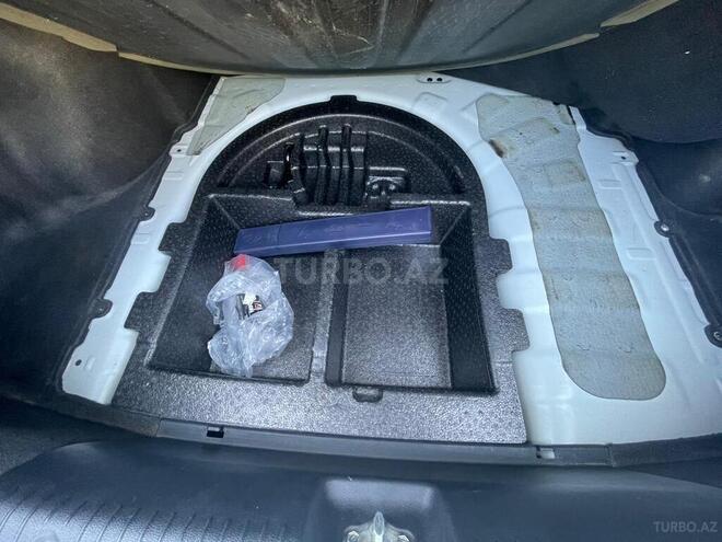 Hyundai Accent 2016, 76,800 km - 1.4 l - Göyçay