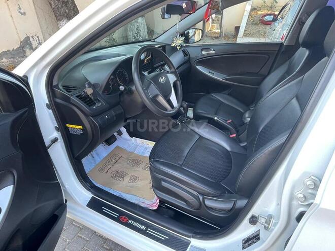 Hyundai Accent 2016, 76,800 km - 1.4 l - Göyçay
