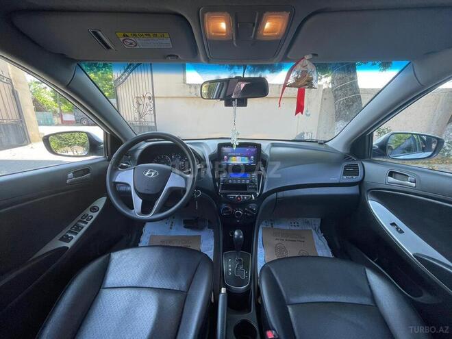 Hyundai Accent 2016, 76,800 km - 1.4 l - Göyçay