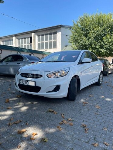 Hyundai Accent 2016, 76,800 km - 1.4 l - Göyçay