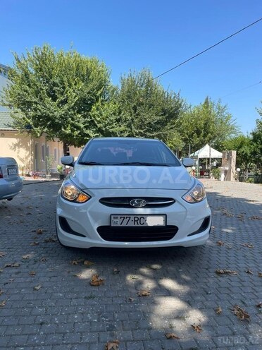 Hyundai Accent 2016, 76,800 km - 1.4 l - Göyçay