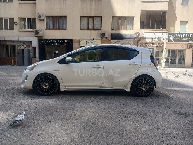 Toyota Aqua 2015, 30,000 km - 1.5 l - Bakı