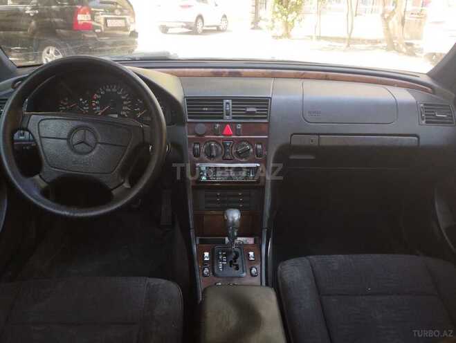 Mercedes C 220 1997, 318,000 km - 2.2 л - Bakı
