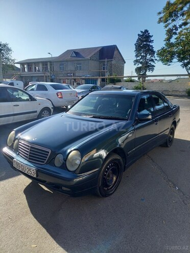 Mercedes 220 E 2000, 38,867 km - 2.2 l - Bakı