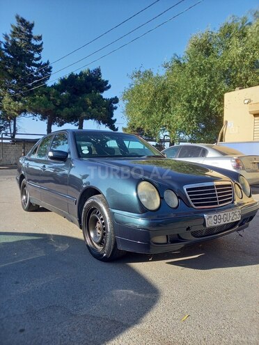 Mercedes 220 E 2000, 38,867 km - 2.2 l - Bakı