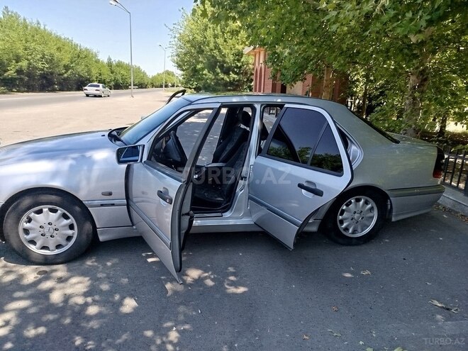 Mercedes C 220 d 1997, 165,834 km - 2.2 л - Bərdə
