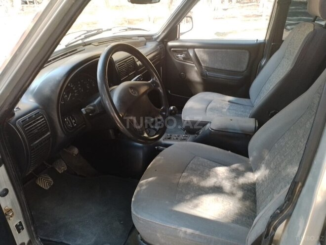 GAZ 3105 2006, 165,000 km - 2.4 l - Sumqayıt