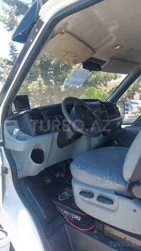 Ford Transit 2006, 172,346 km - 2.2 л - Salyan