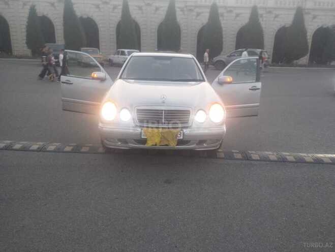 Mercedes E 240 1999, 240,000 km - 2.4 l - Gəncə