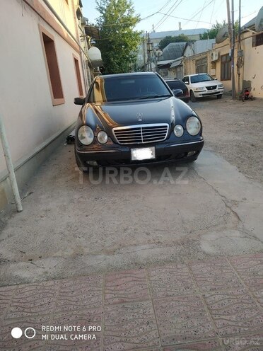 Mercedes E 320 2000, 214,000 km - 3.2 l - Bakı