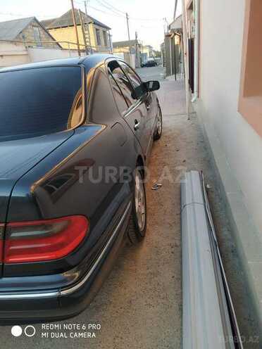 Mercedes E 320 2000, 214,000 km - 3.2 l - Bakı