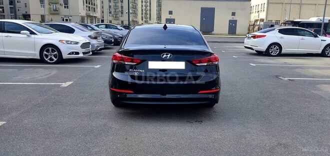 Hyundai Elantra 2017, 76,600 km - 2.0 l - Bakı
