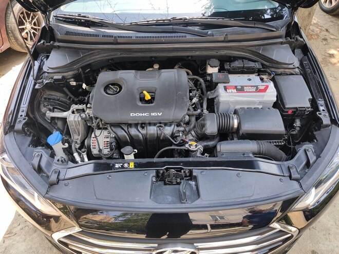 Hyundai Elantra 2017, 76,600 km - 2.0 l - Bakı