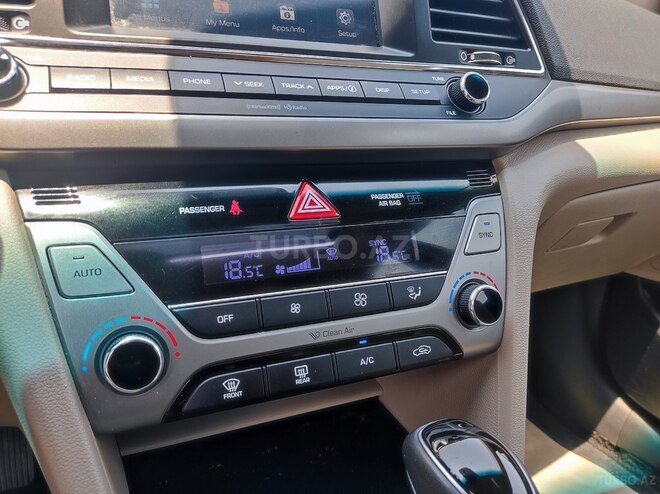 Hyundai Elantra 2017, 76,600 km - 2.0 l - Bakı
