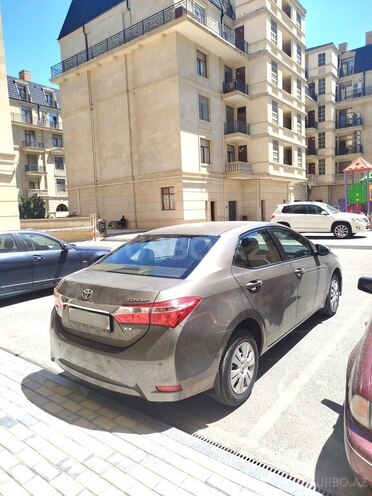Toyota Corolla 2017, 193,000 km - 1.6 l - Bakı