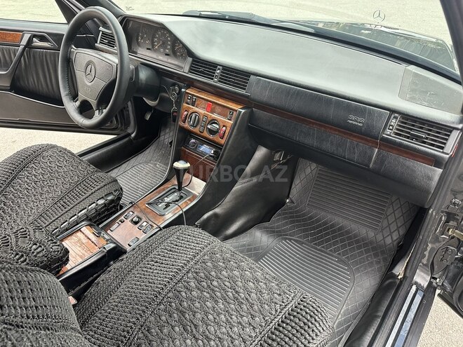 Mercedes E 220 1994, 390,000 km - 2.2 л - Bakı
