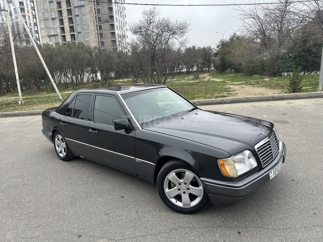 Mercedes E 220 1994, 390,000 km - 2.2 л - Bakı