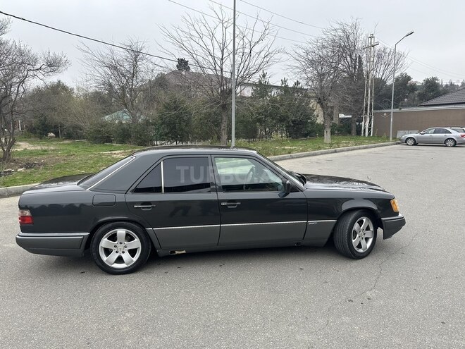Mercedes E 220 1994, 390,000 km - 2.2 л - Bakı