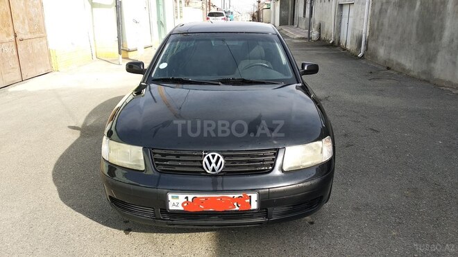 Volkswagen Passat 1999, 235,000 km - 1.8 l - Gəncə