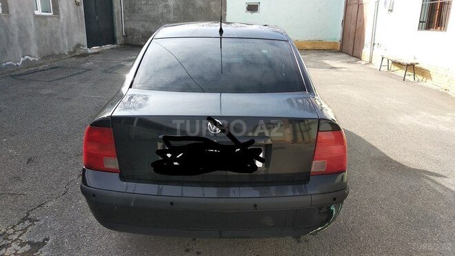 Volkswagen Passat 1999, 235,000 km - 1.8 l - Gəncə