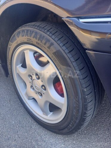 Mercedes C 200 1997, 810,697 km - 2.0 l - Naftalan