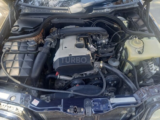 Mercedes C 200 1997, 810,697 km - 2.0 l - Naftalan