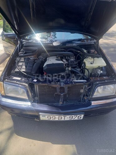 Mercedes C 200 1997, 810,697 km - 2.0 l - Naftalan